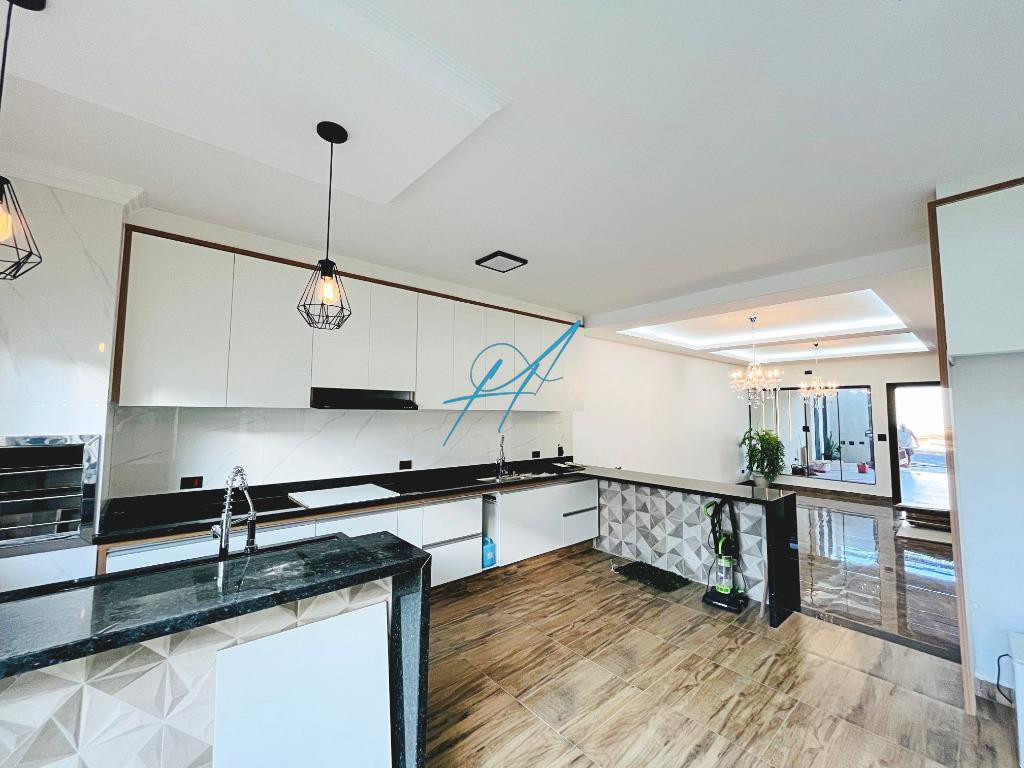 Casa à venda com 4 quartos, 245m² - Foto 20
