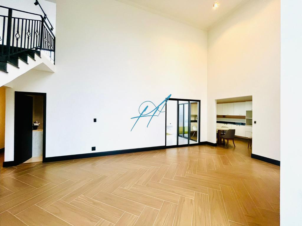 Casa à venda com 4 quartos, 285m² - Foto 8