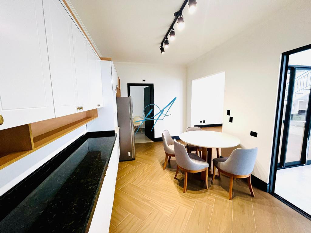 Casa à venda com 4 quartos, 285m² - Foto 12