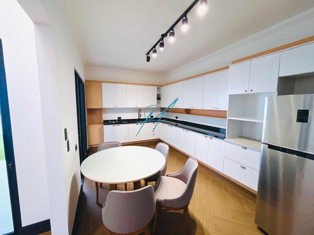 Casa à venda com 4 quartos, 285m² - Foto 14