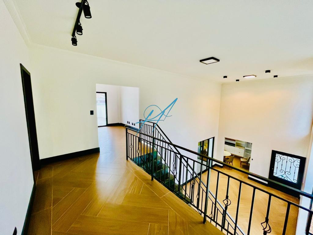 Casa à venda com 4 quartos, 285m² - Foto 17