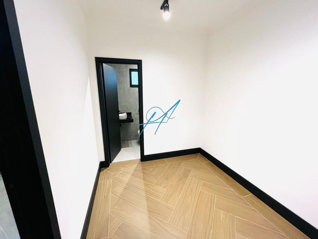 Casa à venda com 4 quartos, 285m² - Foto 29