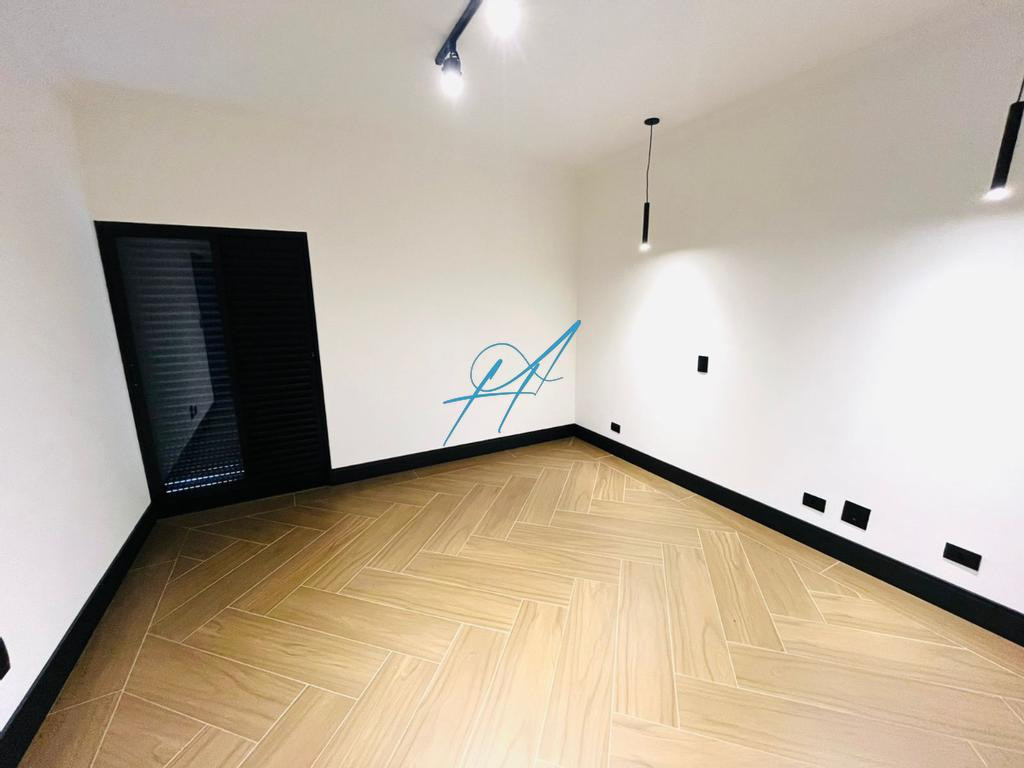 Casa à venda com 4 quartos, 285m² - Foto 34