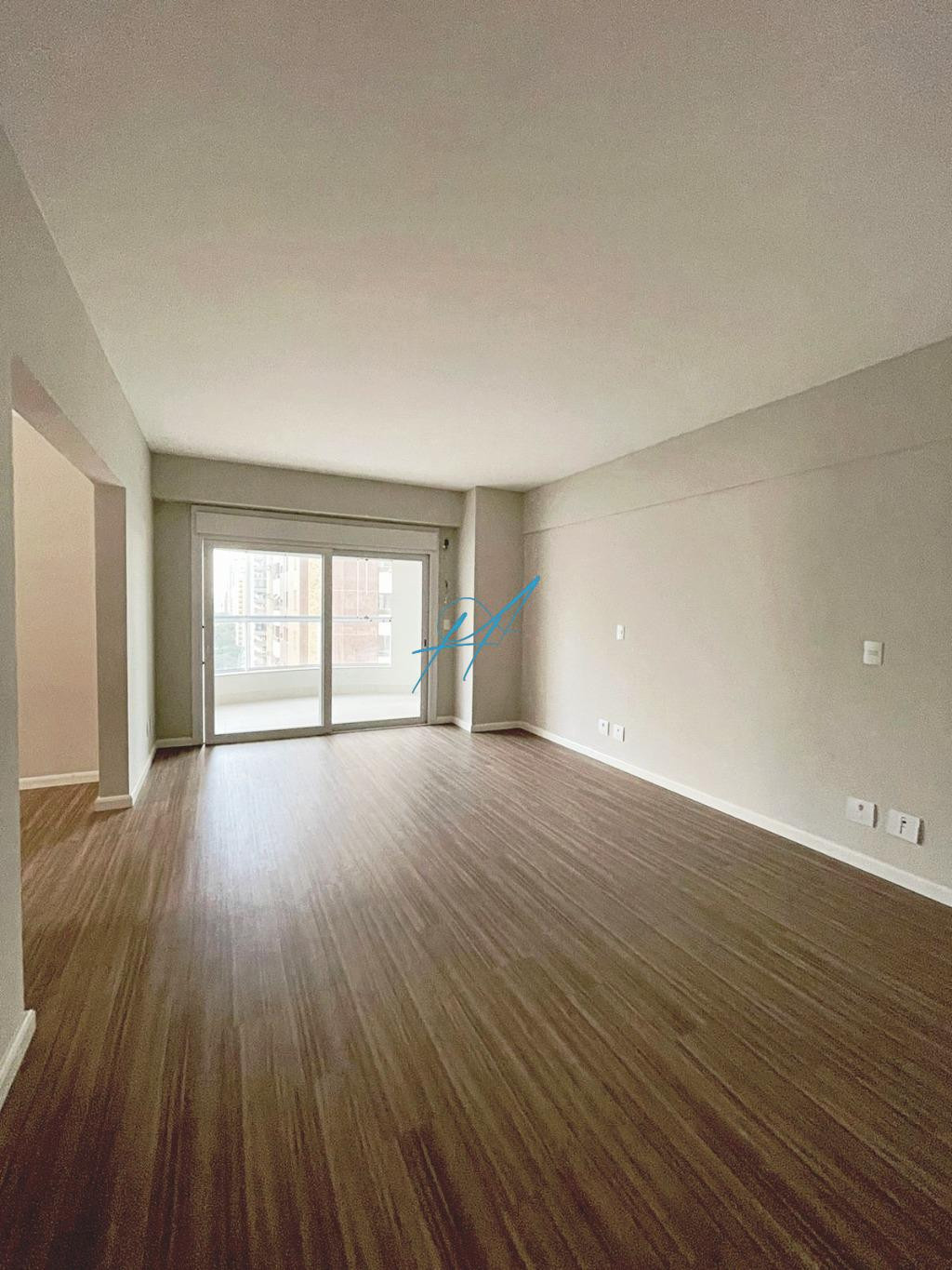 Apartamento à venda com 4 quartos, 240m² - Foto 12