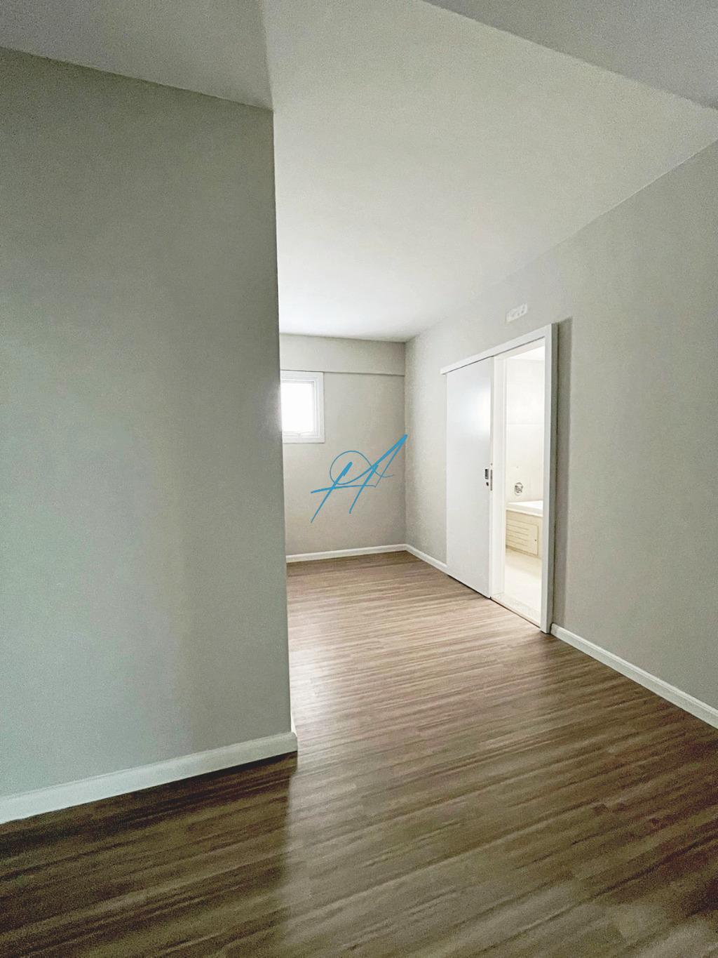 Apartamento à venda com 4 quartos, 240m² - Foto 17