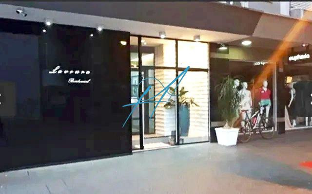 Apartamento à venda com 3 quartos, 123m² - Foto 2