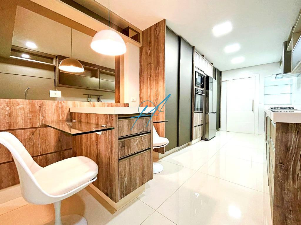 Apartamento à venda com 4 quartos, 221m² - Foto 13