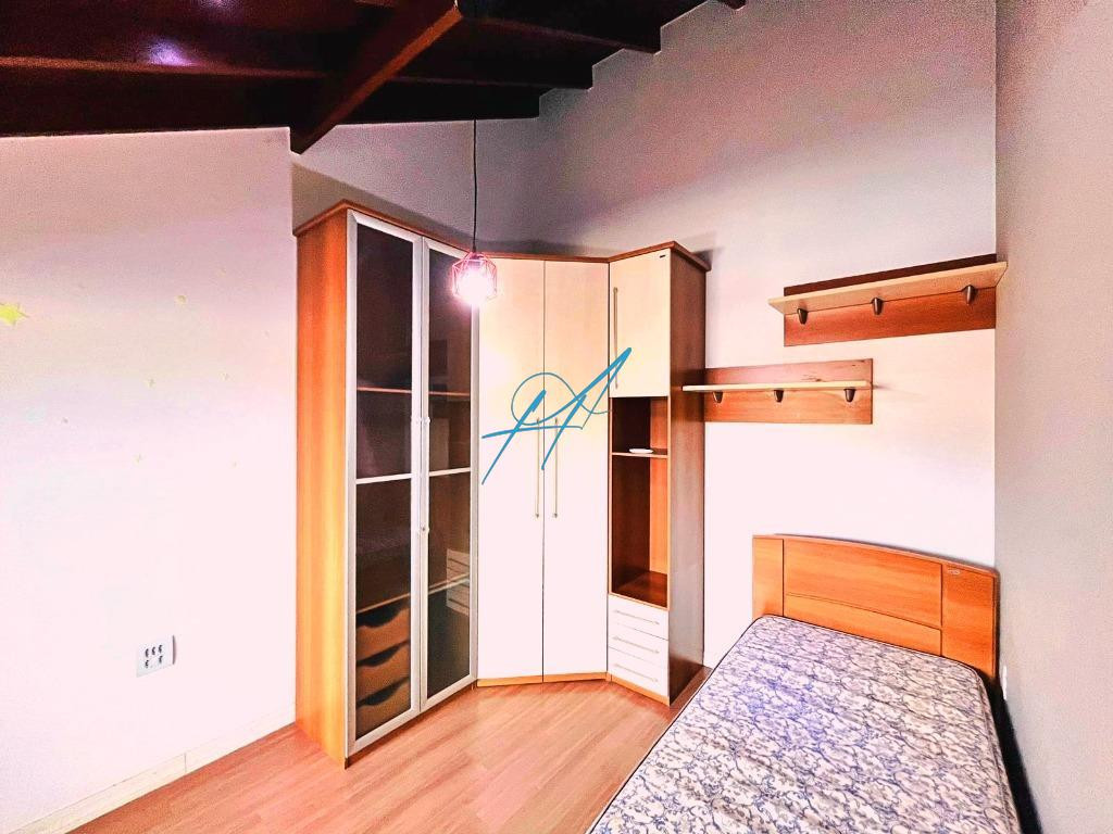 Casa à venda com 4 quartos, 210m² - Foto 31