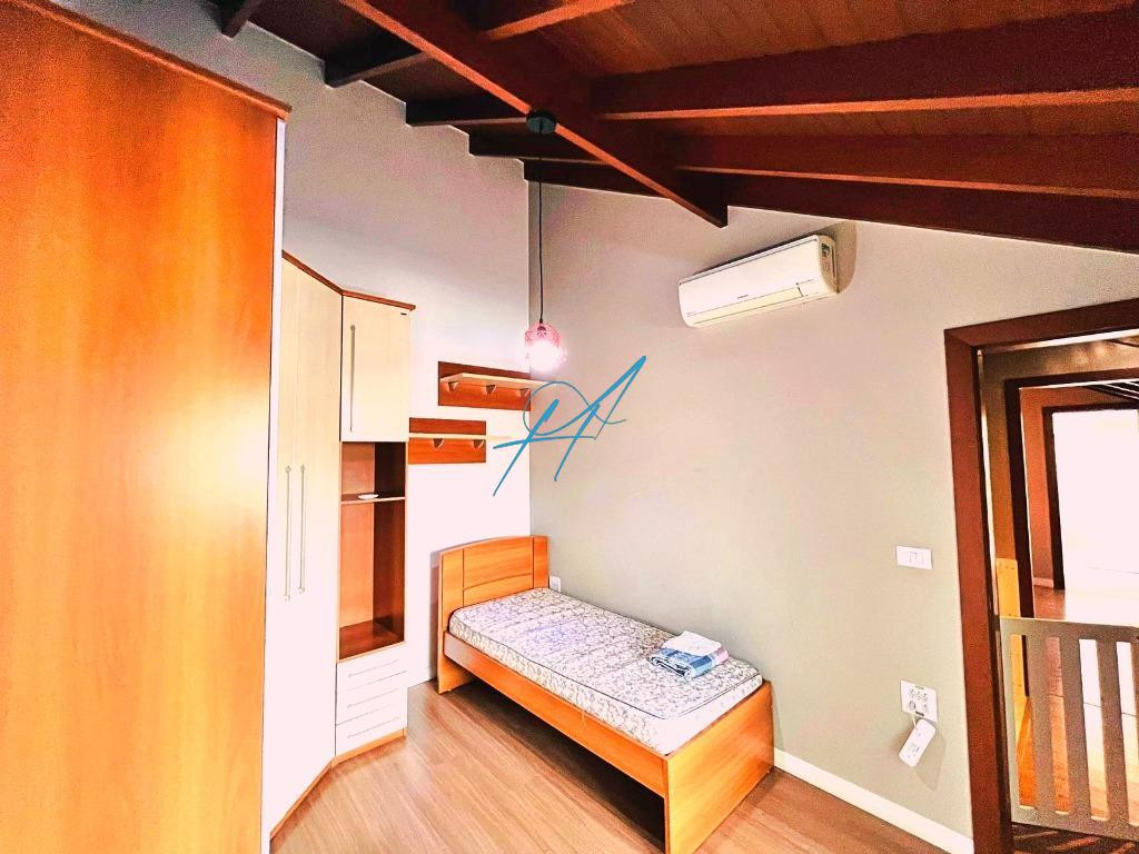 Casa à venda com 4 quartos, 210m² - Foto 32