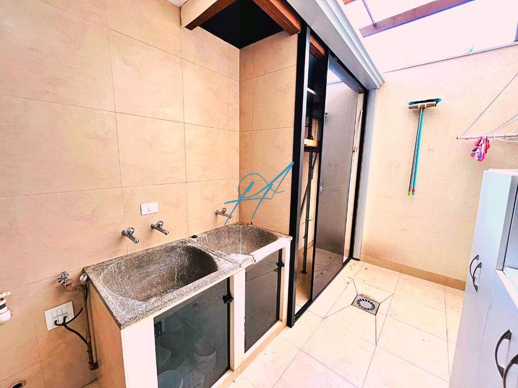 Casa à venda com 4 quartos, 210m² - Foto 39
