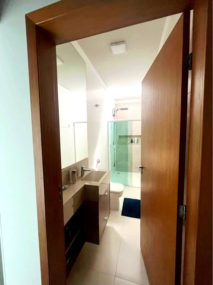 Casa à venda com 3 quartos, 213m² - Foto 11