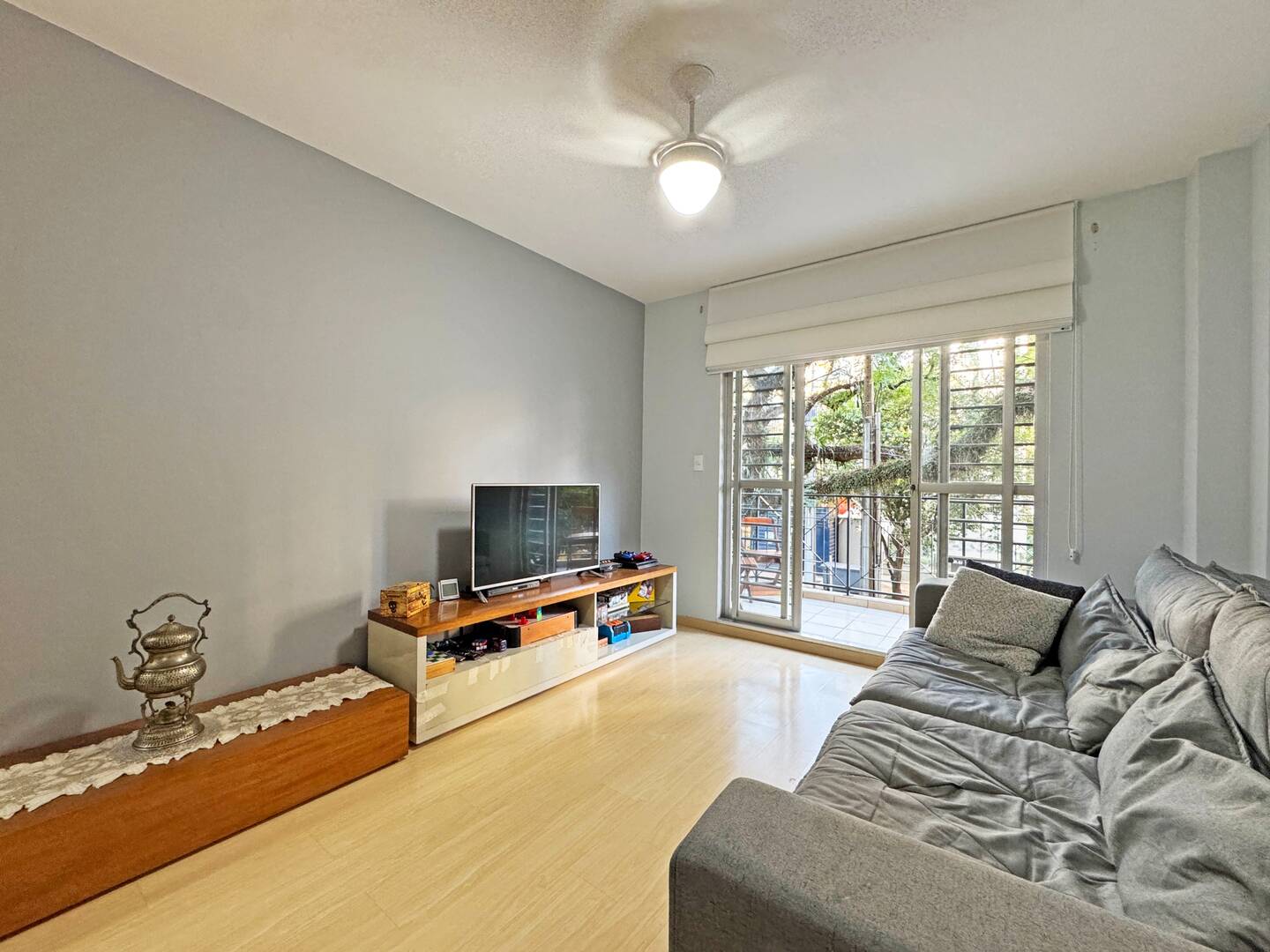 Apartamento à venda com 3 quartos, 137m² - Foto 1