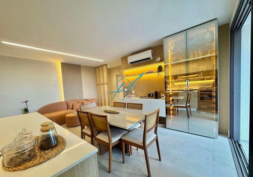 Apartamento à venda com 3 quartos, 101m² - Foto 1