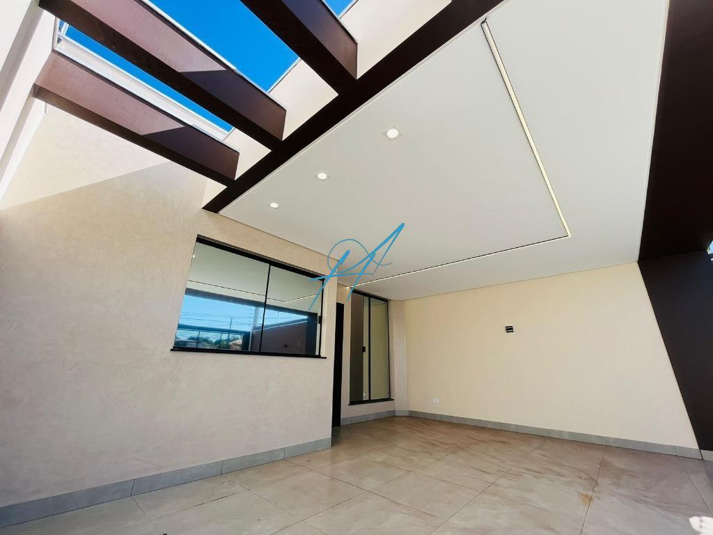 Casa à venda com 3 quartos, 114m² - Foto 4