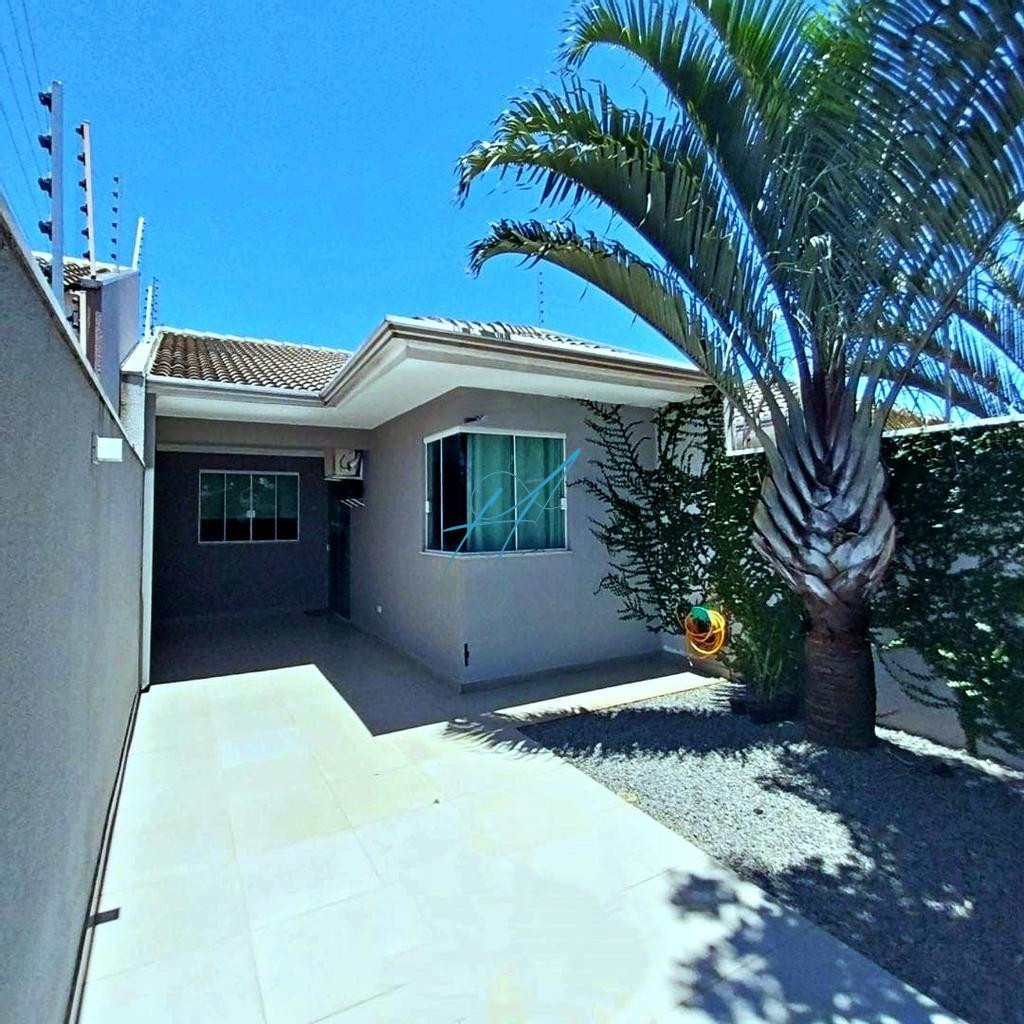 Casa à venda com 3 quartos, 70m² - Foto 2