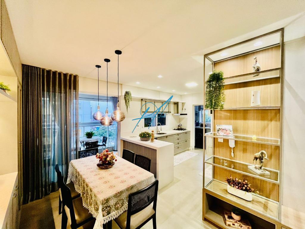 Apartamento à venda com 3 quartos, 107m² - Foto 7