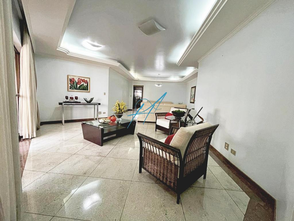 Apartamento à venda com 4 quartos, 219m² - Foto 4