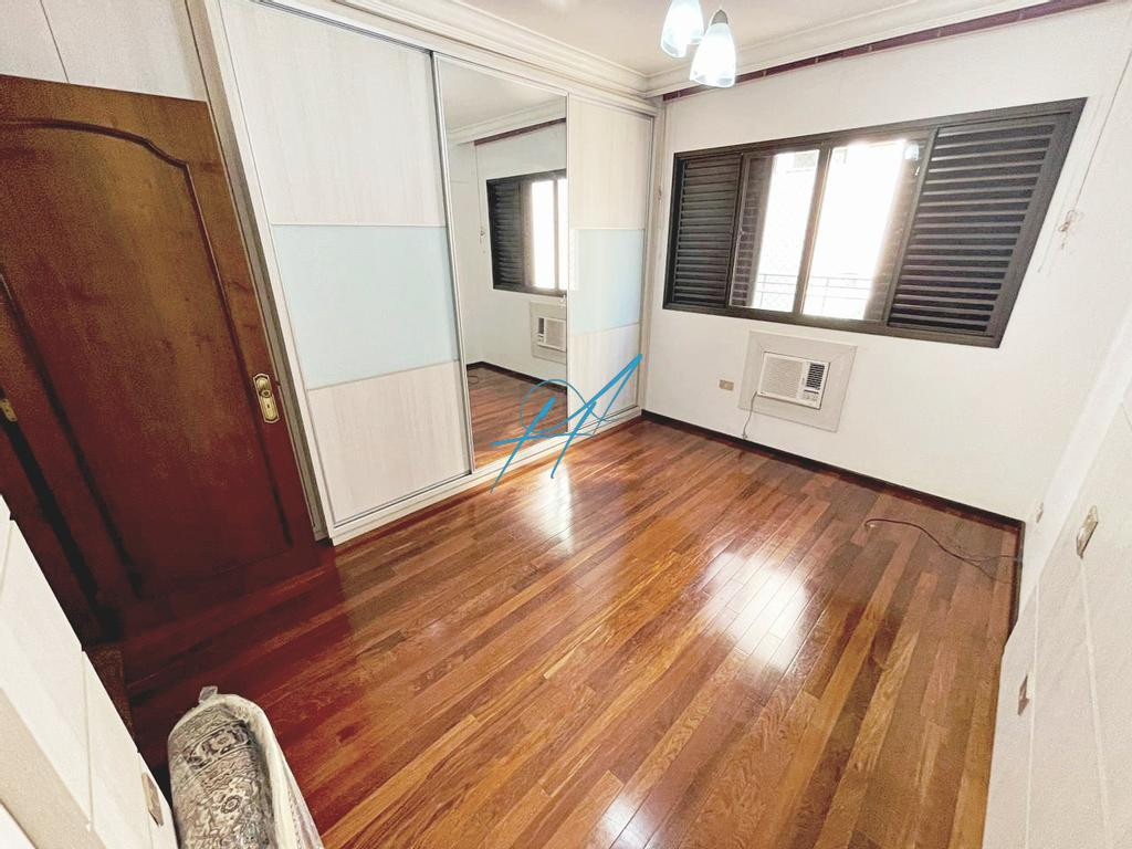 Apartamento à venda com 4 quartos, 219m² - Foto 22