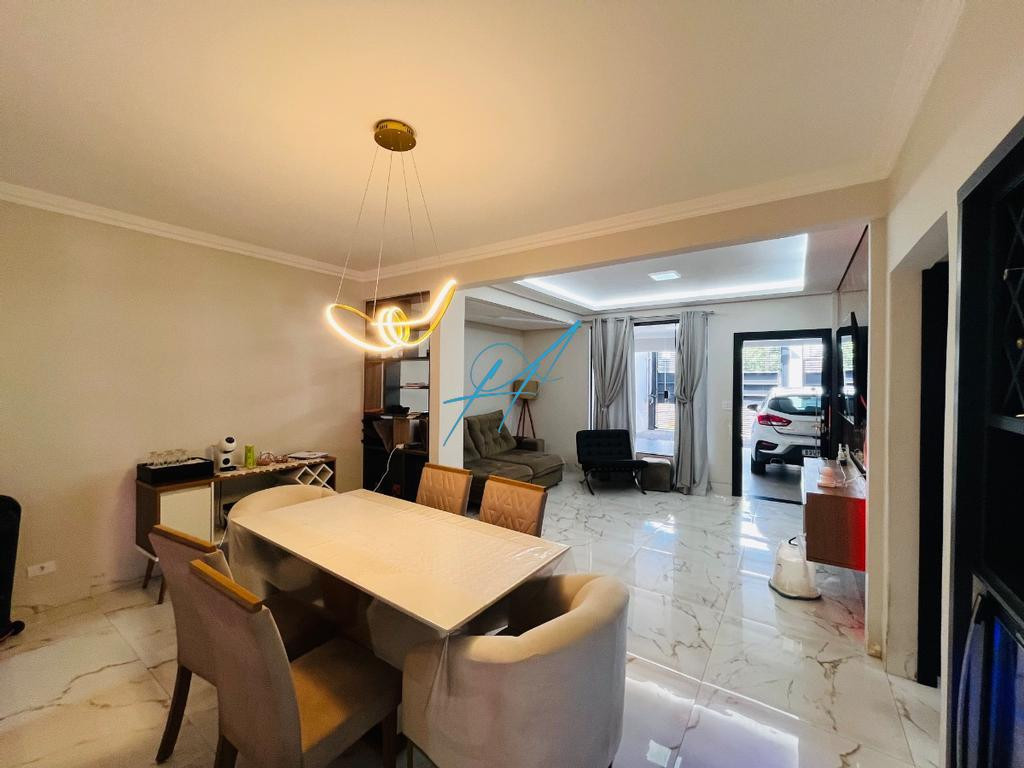 Casa à venda com 3 quartos, 240m² - Foto 8