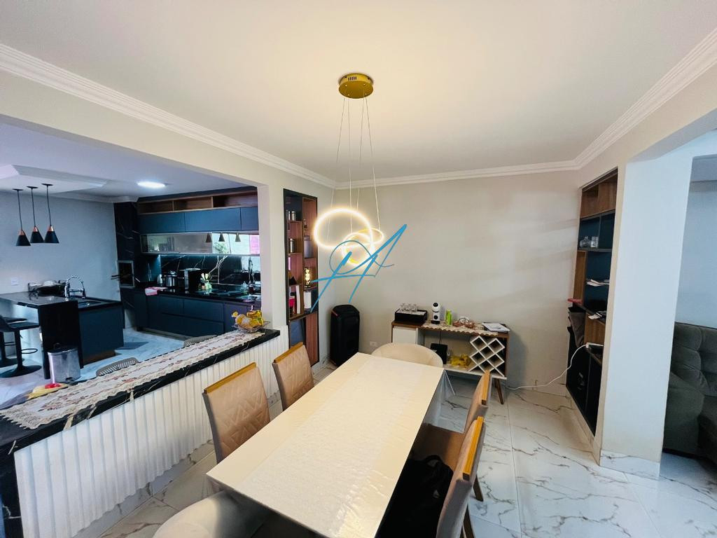 Casa à venda com 3 quartos, 240m² - Foto 10