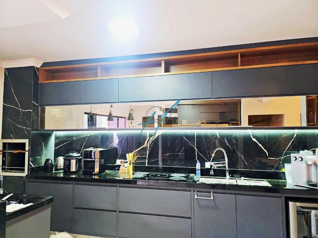 Casa à venda com 3 quartos, 240m² - Foto 15