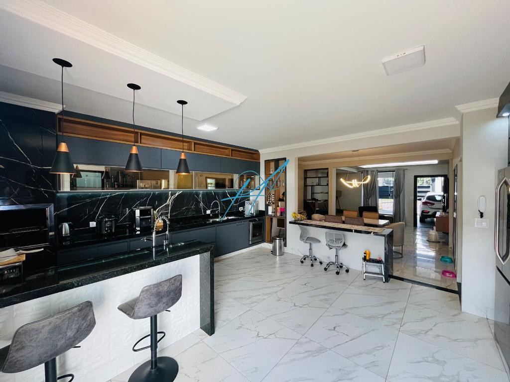 Casa à venda com 3 quartos, 240m² - Foto 20