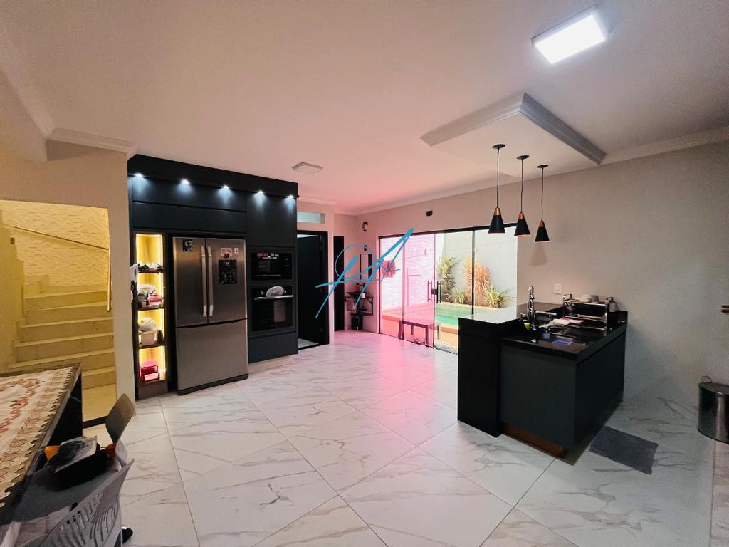 Casa à venda com 3 quartos, 240m² - Foto 26