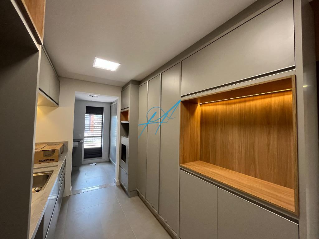 Apartamento à venda com 3 quartos, 119m² - Foto 26