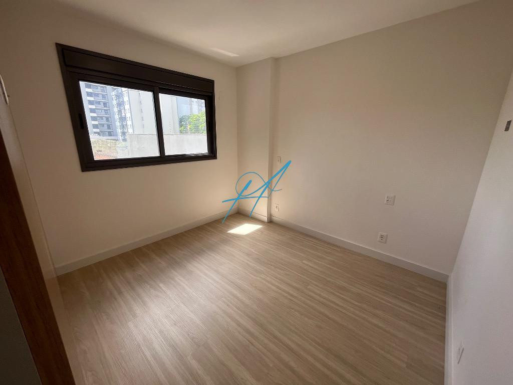 Apartamento à venda com 3 quartos, 119m² - Foto 30