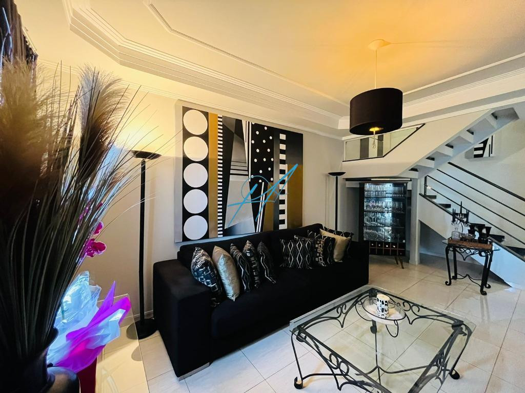 Sobrado à venda com 4 quartos, 234m² - Foto 8