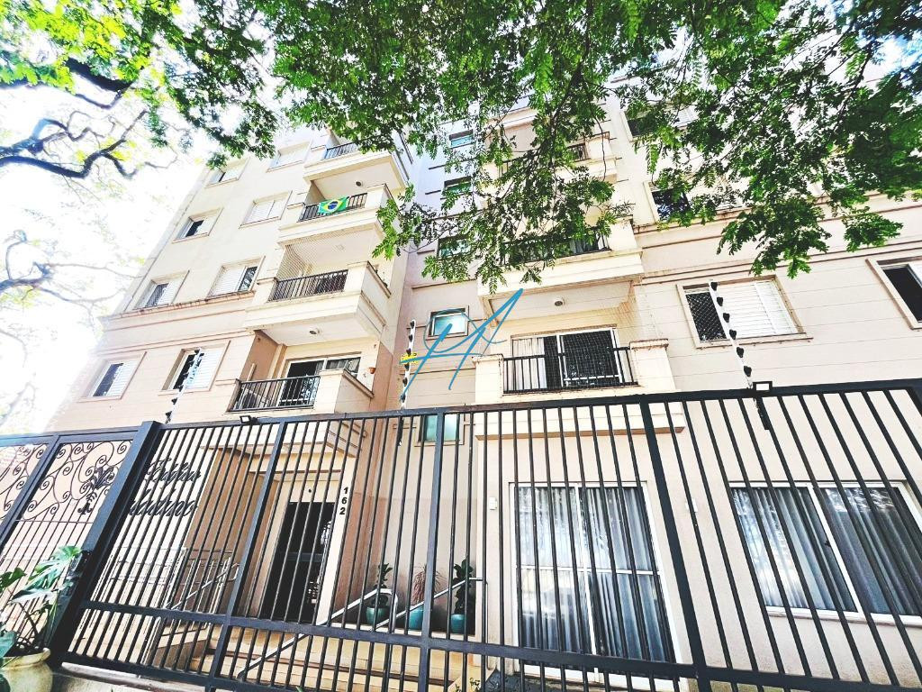 Apartamento à venda com 3 quartos, 80m² - Foto 2