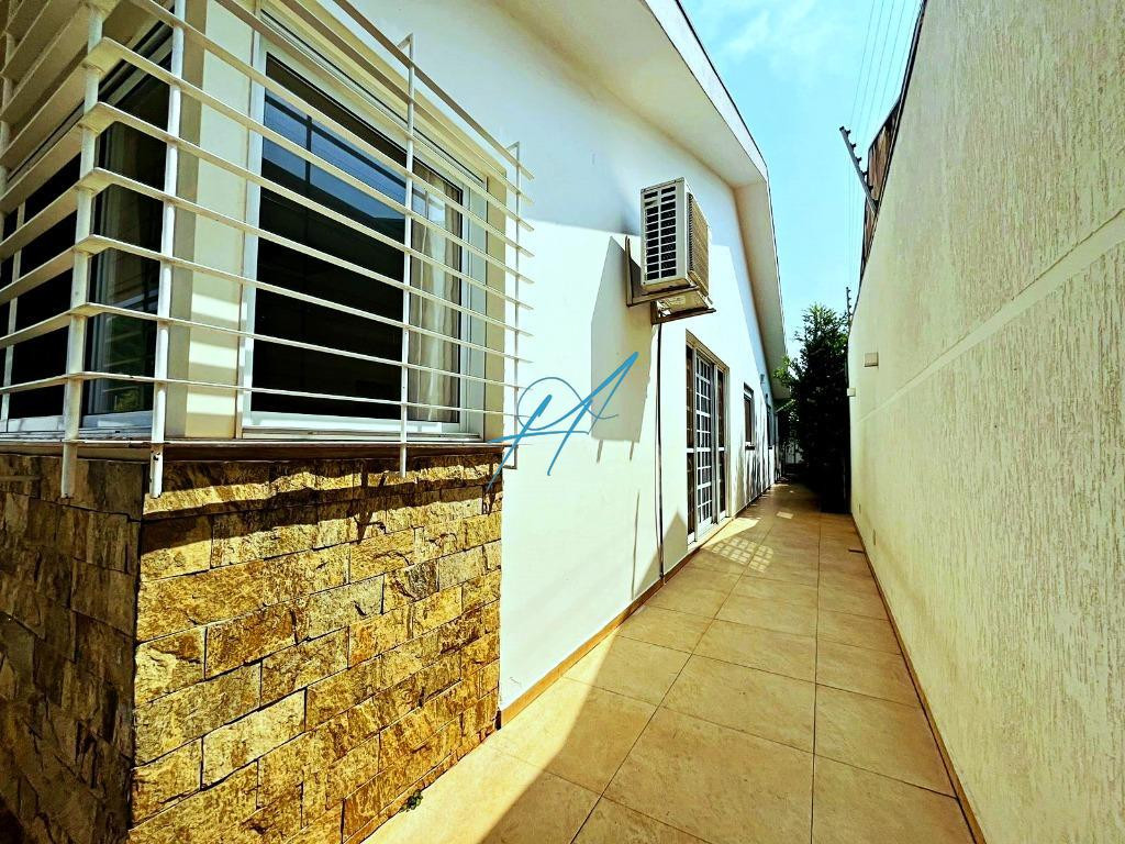 Casa à venda com 4 quartos, 327m² - Foto 5