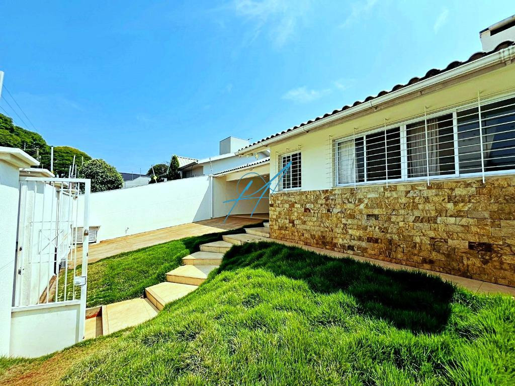 Casa à venda com 4 quartos, 327m² - Foto 8