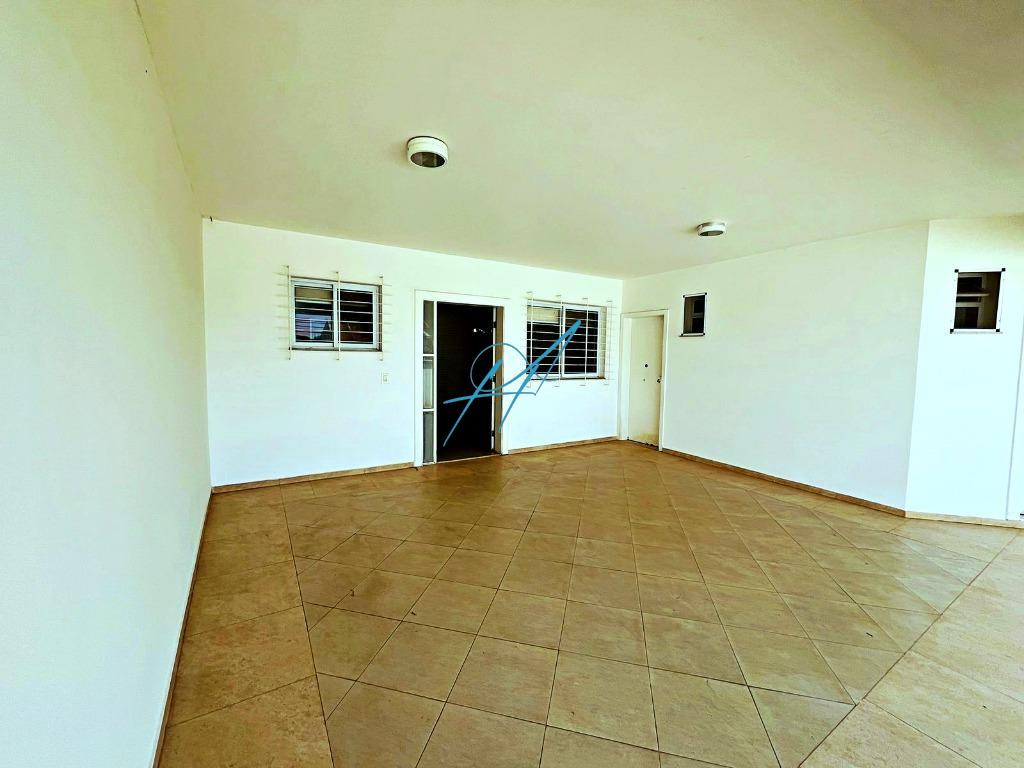 Casa à venda com 4 quartos, 327m² - Foto 10