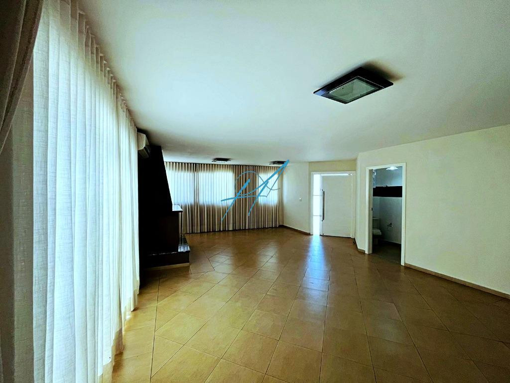 Casa à venda com 4 quartos, 327m² - Foto 14