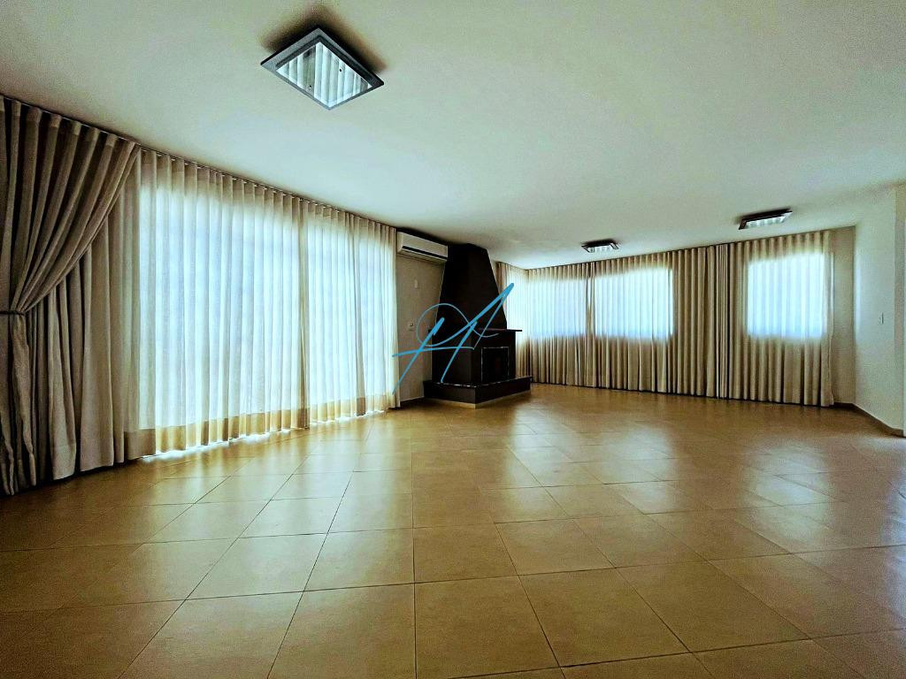 Casa à venda com 4 quartos, 327m² - Foto 15