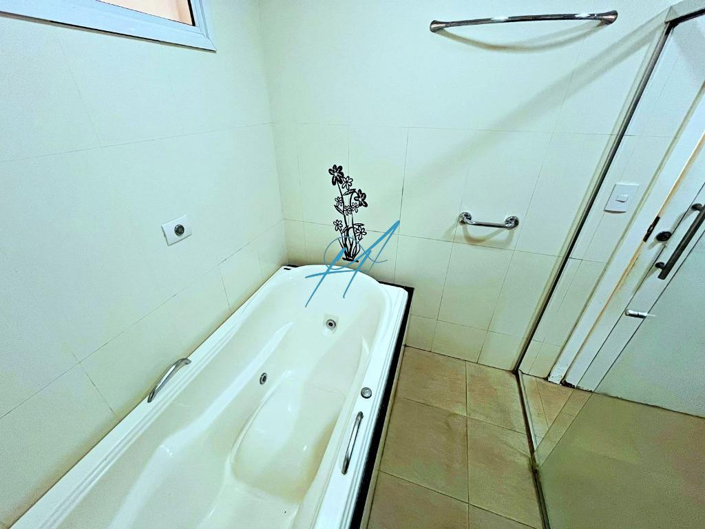 Casa à venda com 4 quartos, 327m² - Foto 29