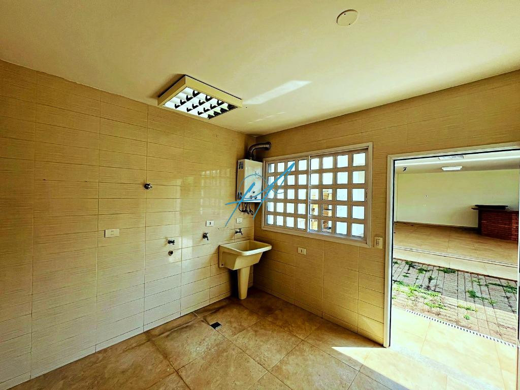 Casa à venda com 4 quartos, 327m² - Foto 38