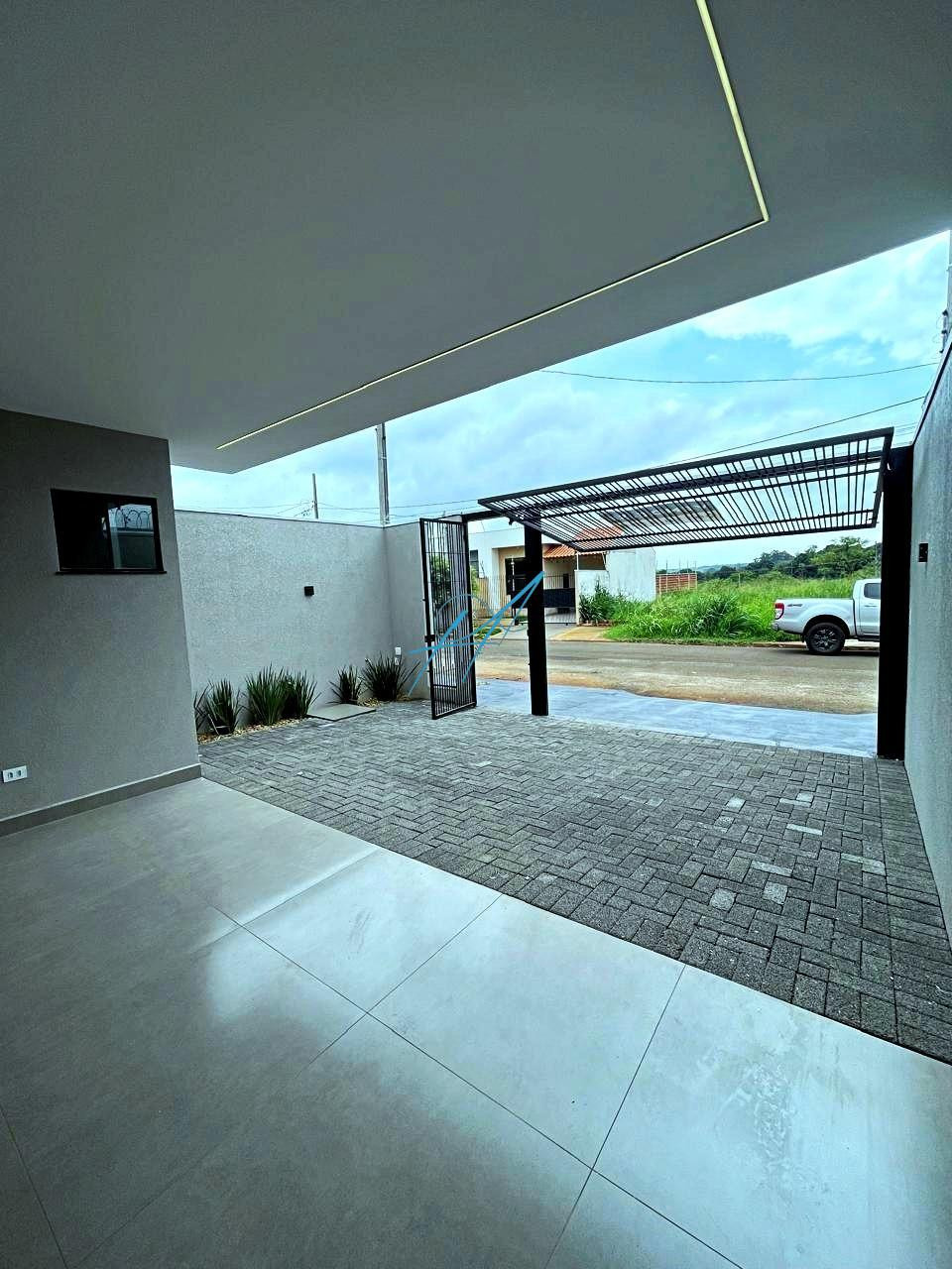 Casa à venda com 3 quartos, 95m² - Foto 2