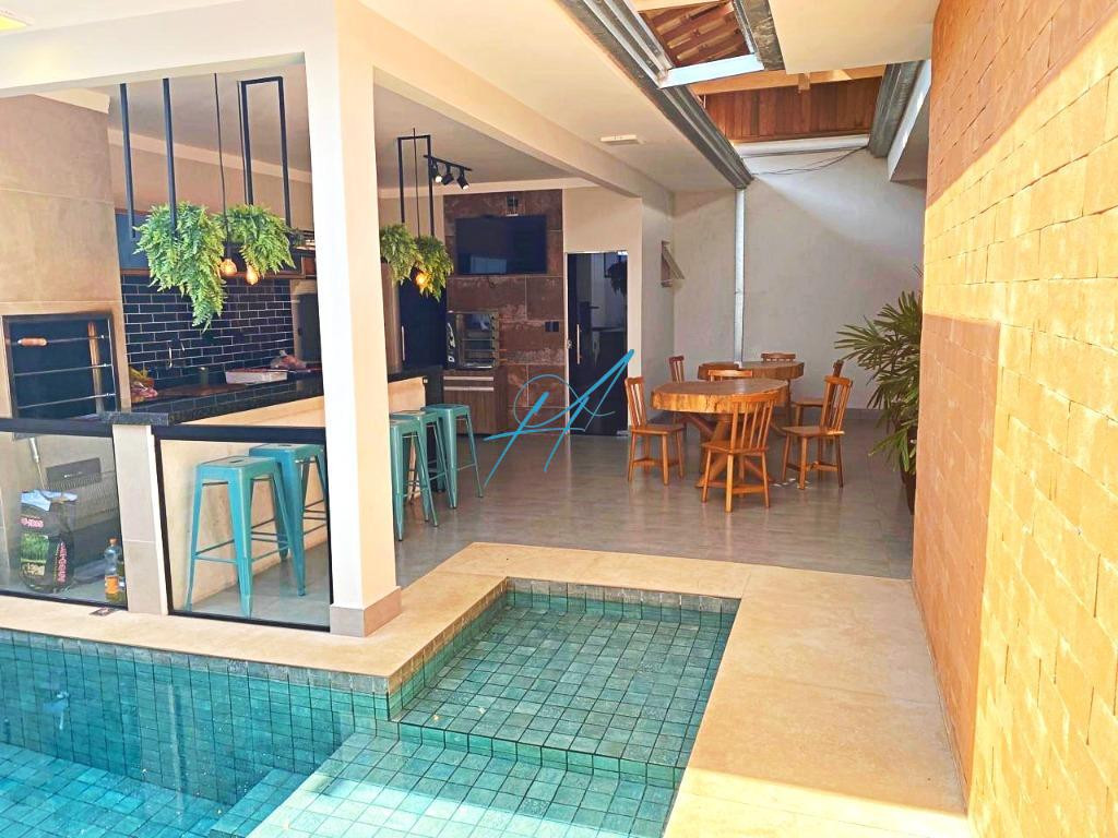 Casa à venda com 3 quartos, 280m² - Foto 15