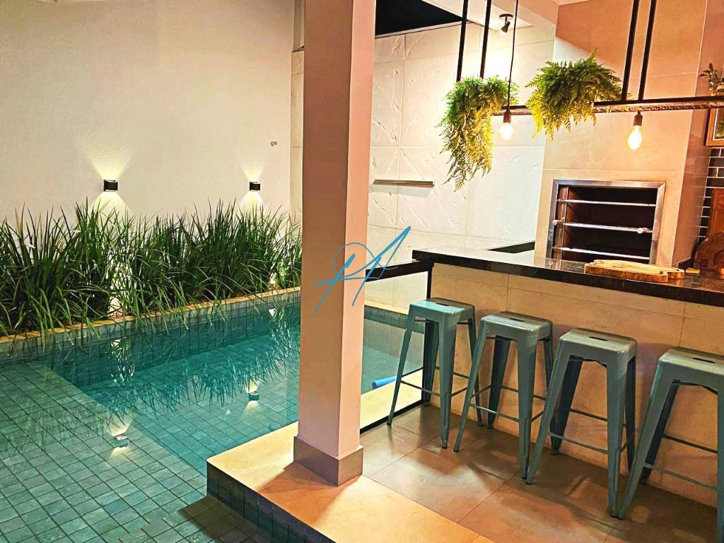 Casa à venda com 3 quartos, 280m² - Foto 17