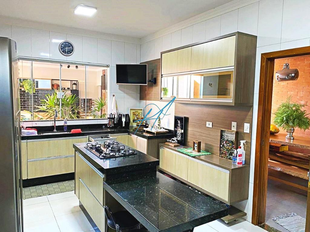 Casa à venda com 3 quartos, 280m² - Foto 27