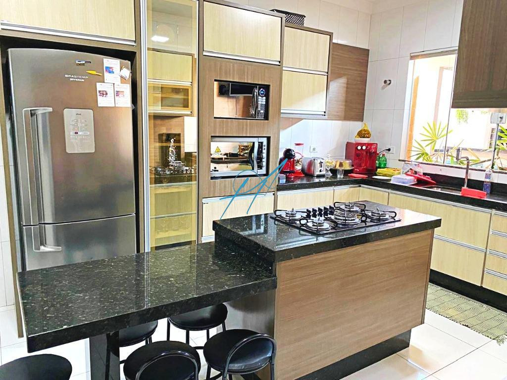 Casa à venda com 3 quartos, 280m² - Foto 31