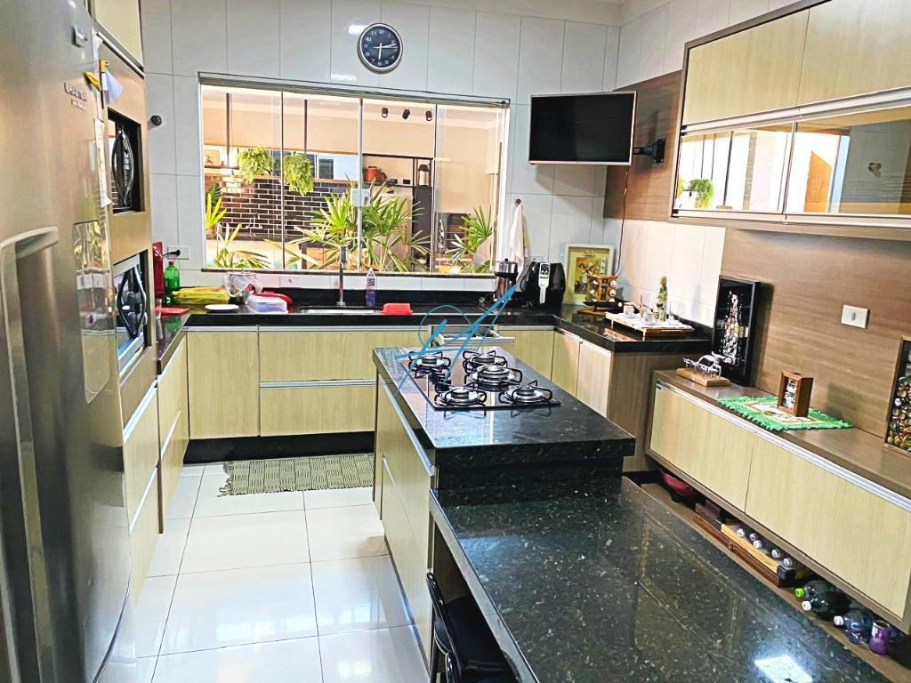 Casa à venda com 3 quartos, 280m² - Foto 36