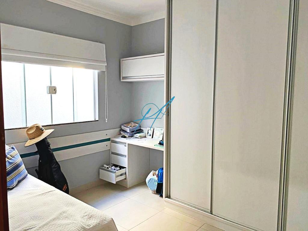 Casa à venda com 3 quartos, 280m² - Foto 45