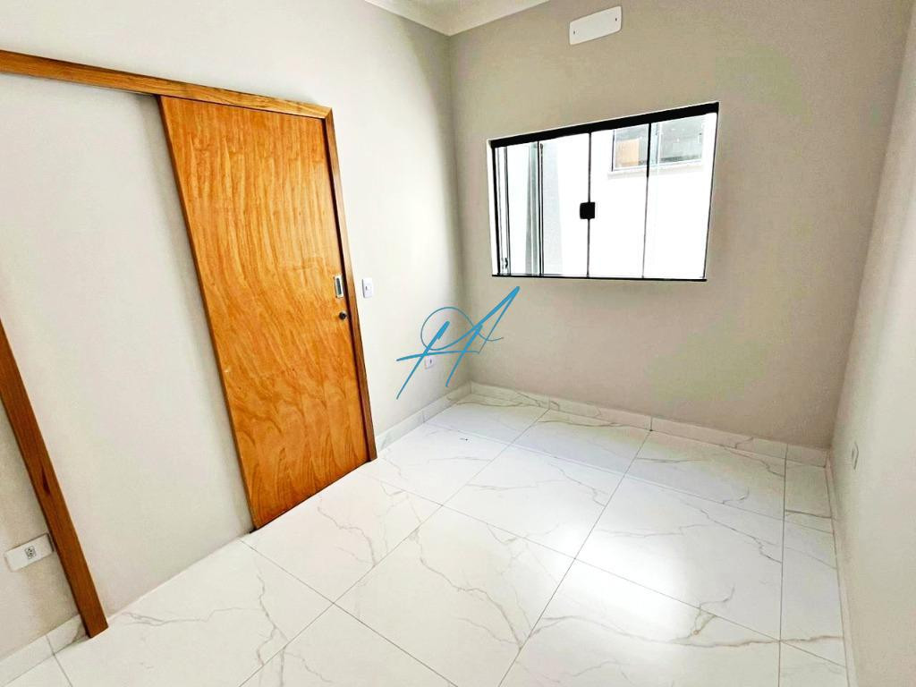 Casa à venda com 3 quartos, 90m² - Foto 9