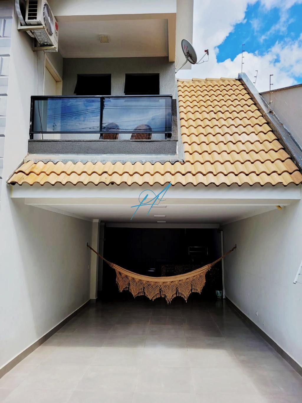 Casa à venda com 3 quartos, 234m² - Foto 4