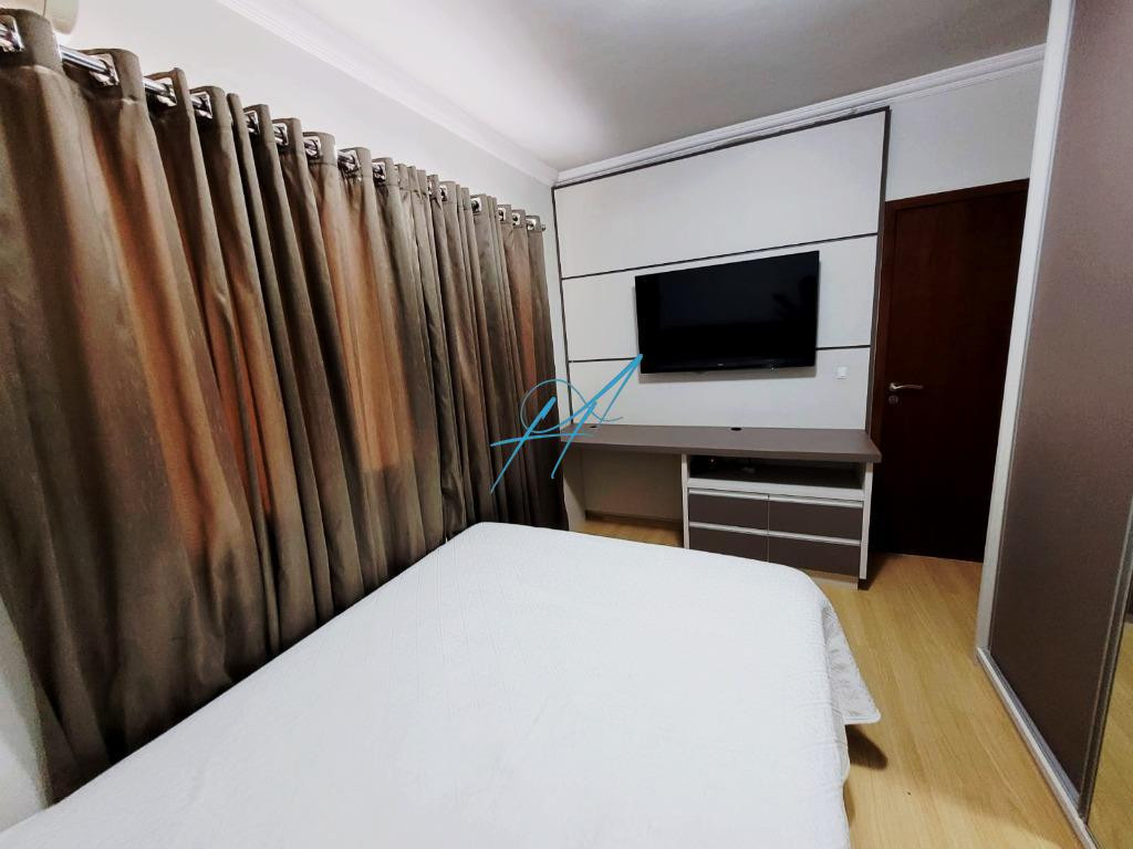Casa à venda com 3 quartos, 234m² - Foto 15