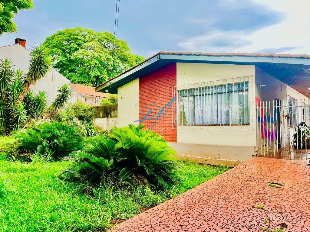 Casa à venda com 2 quartos, 110m² - Foto 2