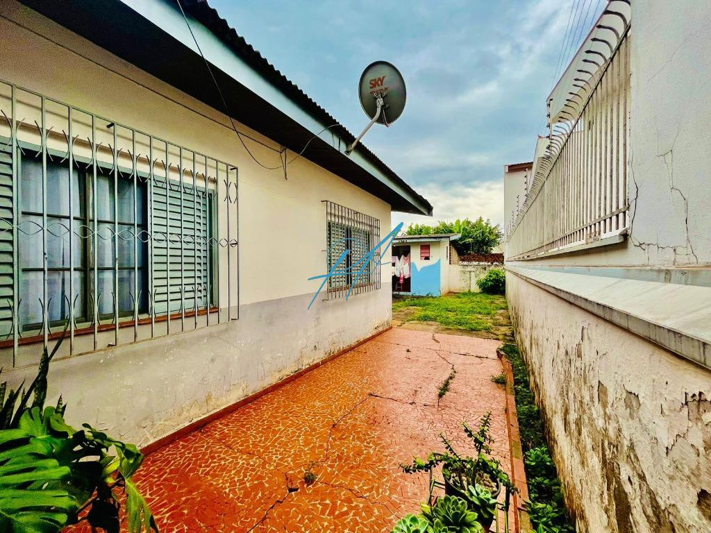 Casa à venda com 2 quartos, 110m² - Foto 9